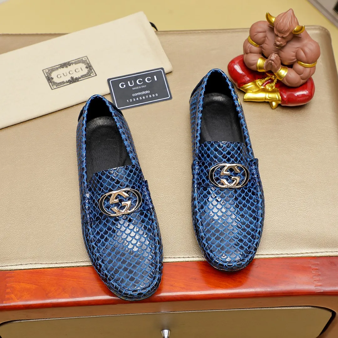 Men's shoes💰360💰🕷🕷️【 GUCCI 】Gucci's best-selling trendy men's casual slip-on shoes🇨🇳Official website original 1:1 mold opening💯Original quality, fine workmanship☘Fashionable and versatile, perfect last shape, comfortable on the feet🍓Trendy men's recommended model, imported cowhide on the top layer🎋High-quality pigskin lining, rubber wear-resistant and non-slip outsole, high-end atmosphere, worth owning🍉Optional 38-45